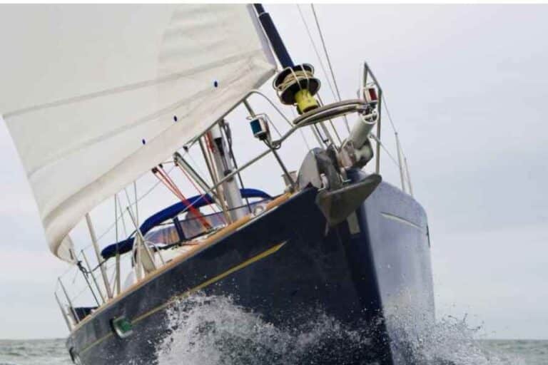 Navegar contra el viento