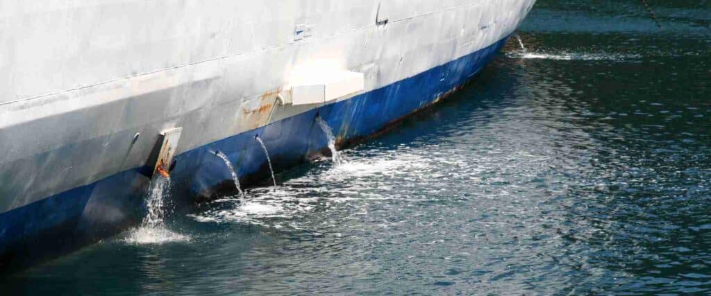 Sentina de un barco y su drenaje
