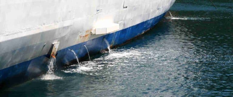 Sentina de un barco y su drenaje