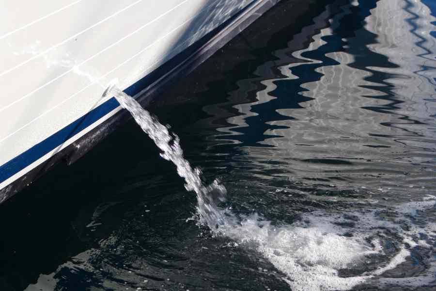 Sentina de un barco y bombas de achique